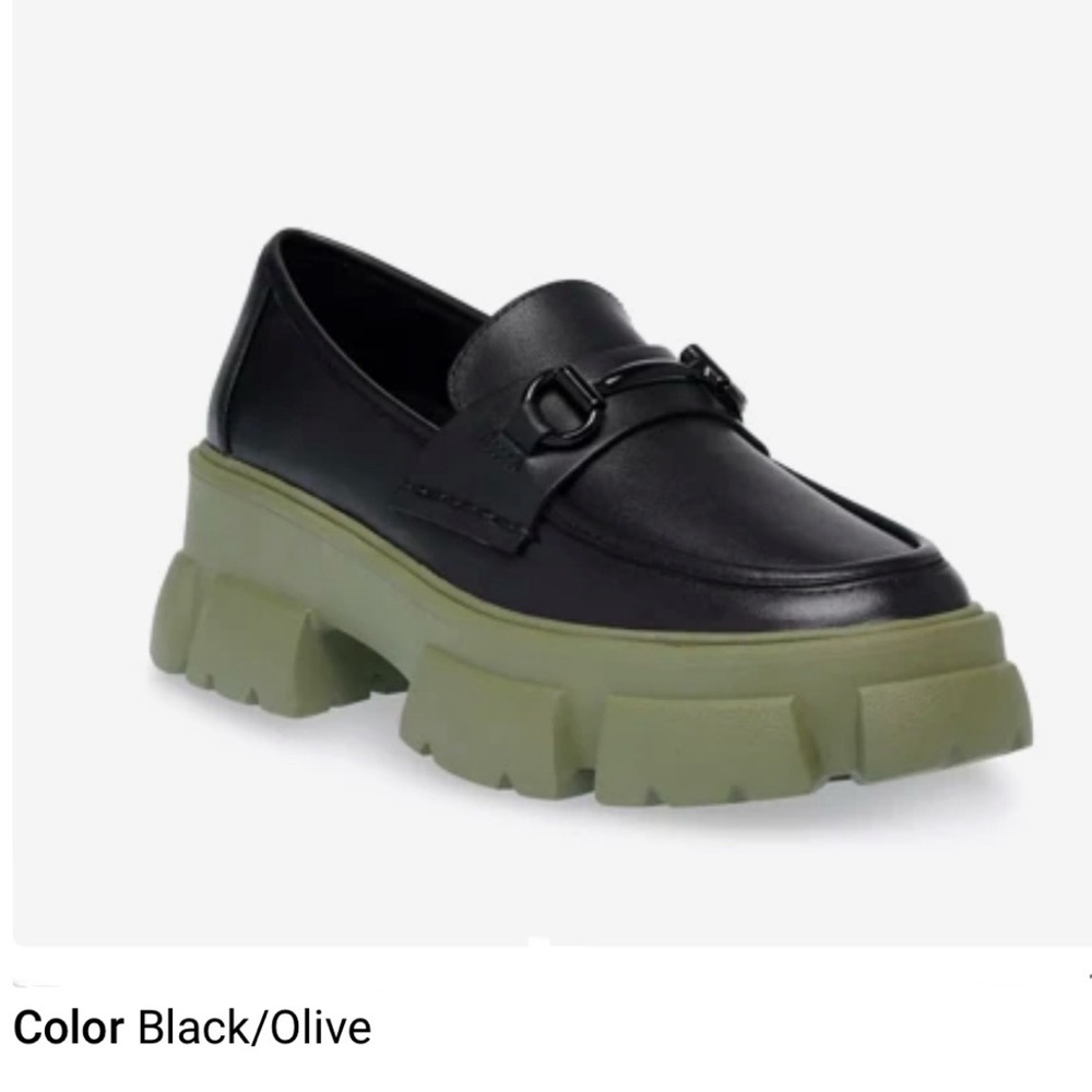 Steve Madden trifecta loafers